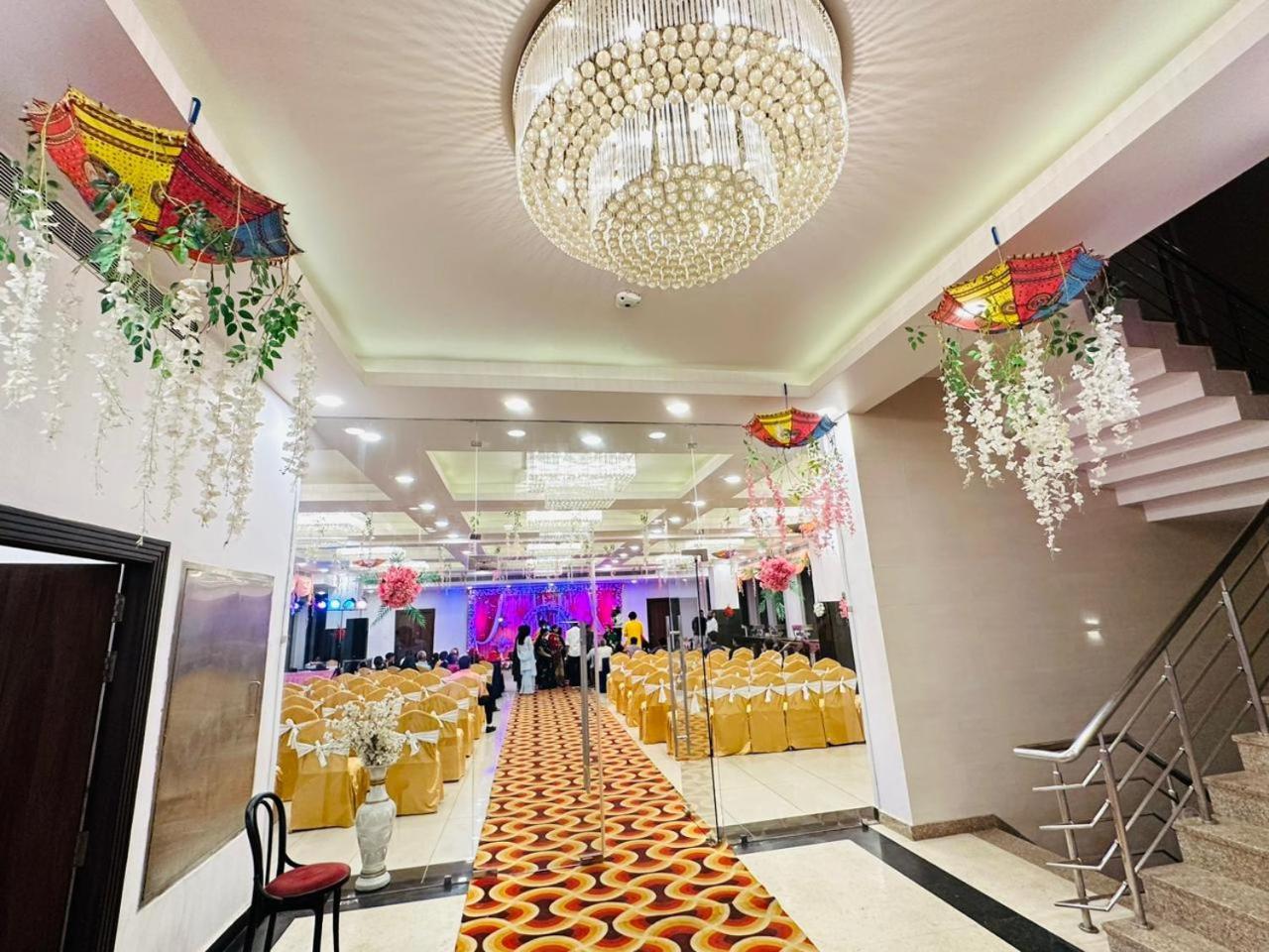 Grand Pearl Hotel & Banquet Λάκναου Εξωτερικό φωτογραφία